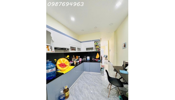 Q8 DƯƠNG BÁ TRẠC 4 TẦNG MỚI ĐẸP Ở NGAY THIẾT KẾ HIỆN ĐẠI CẠNH MẶT TIỀN 46M2 8.xT